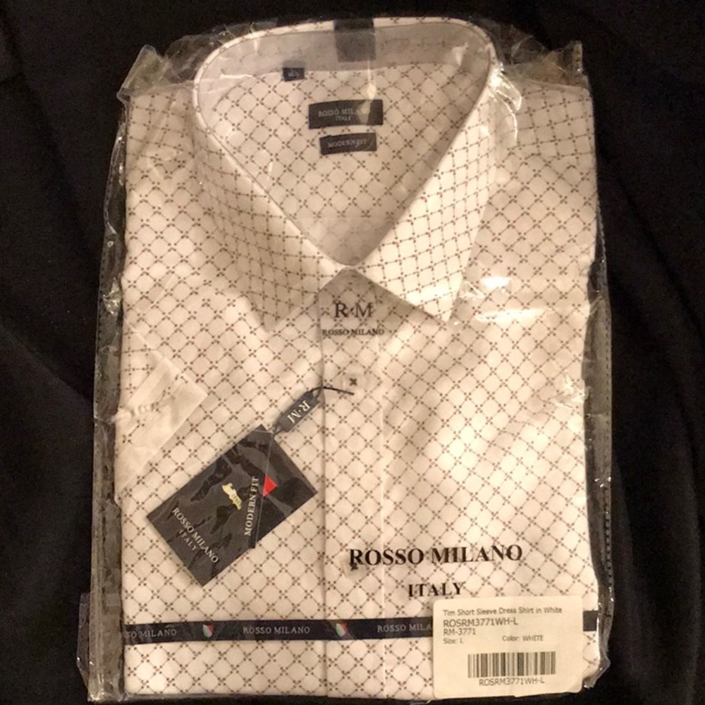 Rosso Milano Short Sleeve, Modern Fit Dress Shirt